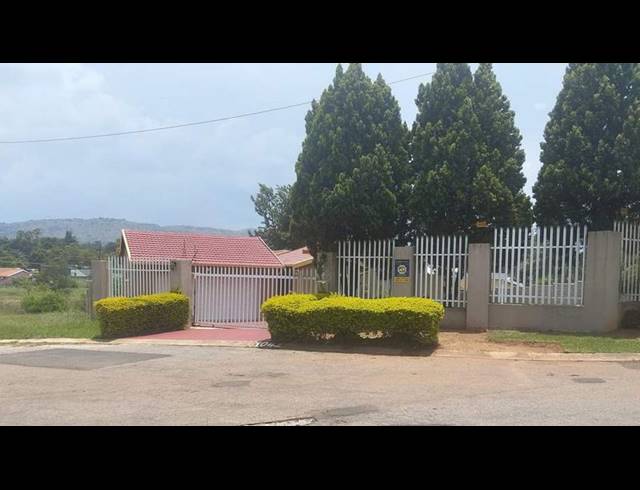 3 BEDROOM HOUSE FOR SALE IN STRUBENSVALLEI